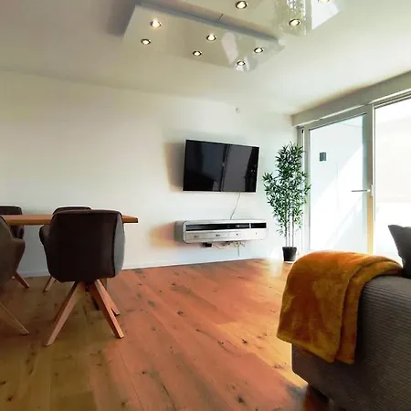 Penthouse-feeling Bei Zdf - Straba Zur Innenstadt