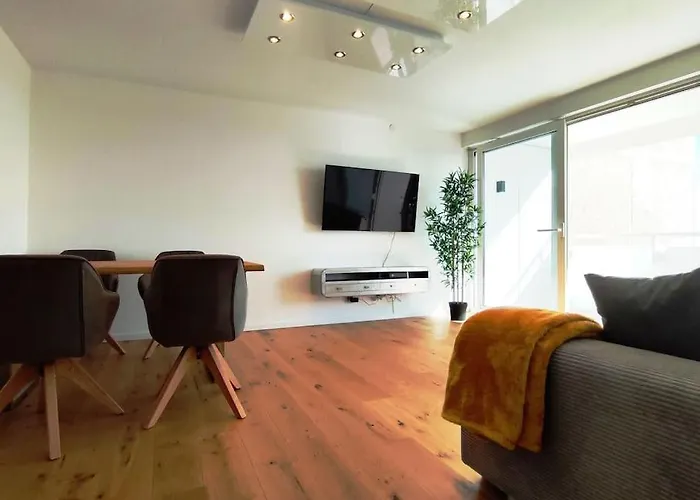 Penthouse-feeling Bei Zdf - Straba Zur Innenstadt